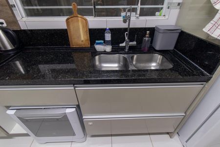 Casa para alugar com 170m², 2 quartos e 2 vagasCozinha