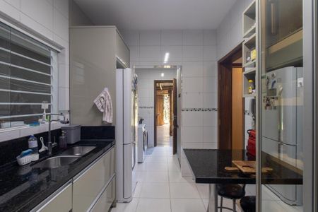 Casa para alugar com 170m², 2 quartos e 2 vagasCozinha