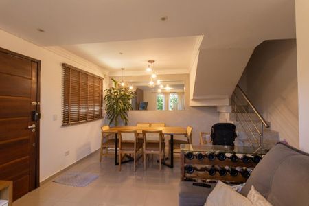 Casa para alugar com 170m², 2 quartos e 2 vagasSala