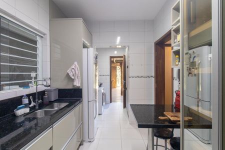 Casa para alugar com 170m², 2 quartos e 2 vagasCozinha