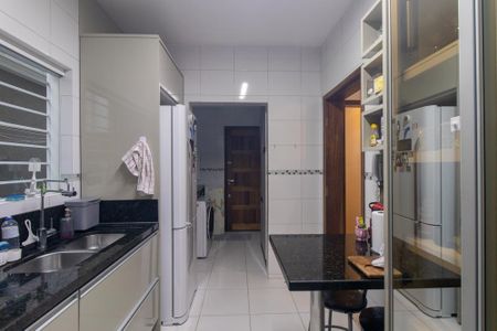 Casa para alugar com 170m², 2 quartos e 2 vagasCozinha