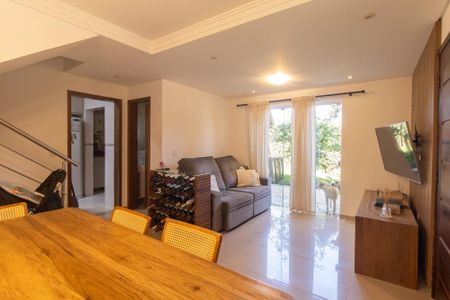 Casa para alugar com 170m², 2 quartos e 2 vagasSala