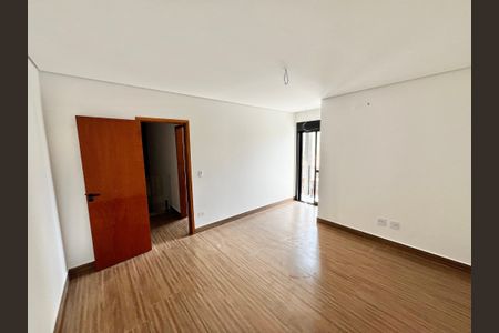 Casa à venda com 140m², 4 quartos e 2 vagas Casa à venda com 140m², 4 quartos e 2 vagasQuarto 3 - Suíte