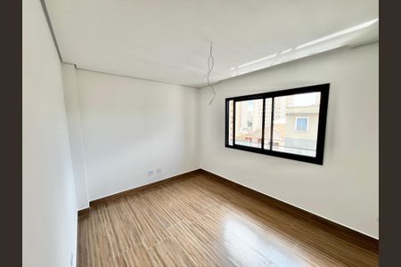 Casa à venda com 140m², 4 quartos e 2 vagas Casa à venda com 140m², 4 quartos e 2 vagasQuarto 4