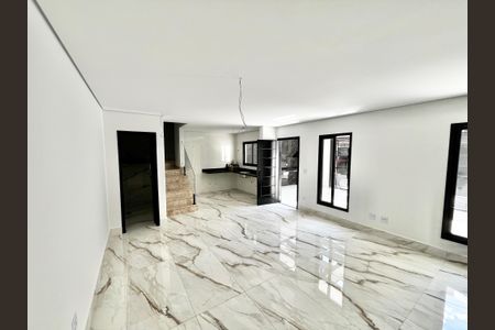 Sala de casa à venda com 4 quartos, 140m² em Santana, São Paulo