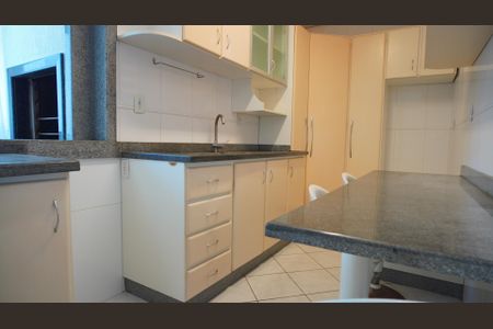 Apartamento à venda com 84m², 2 quartos e 1 vaga Apartamento à venda com 84m², 2 quartos e 1 vagaCozinha
