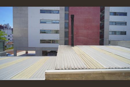 Apartamento à venda com 84m², 2 quartos e 1 vaga Apartamento à venda com 84m², 2 quartos e 1 vagaVista