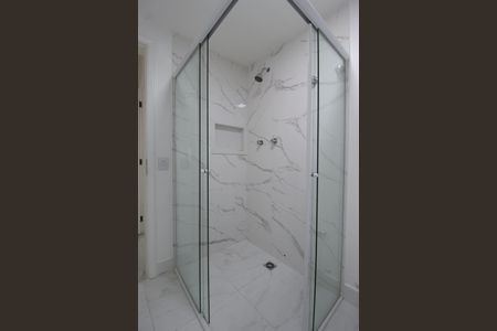 Apartamento à venda com 127m², 3 quartos e 2 vagasBanheiro da Suíte