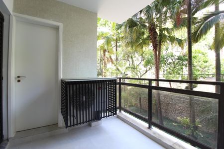 Varanda de apartamento à venda com 3 quartos, 127m² em Moema, São Paulo