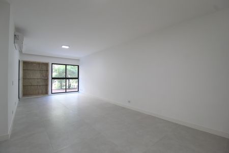 Sala de apartamento à venda com 3 quartos, 127m² em Moema, São Paulo