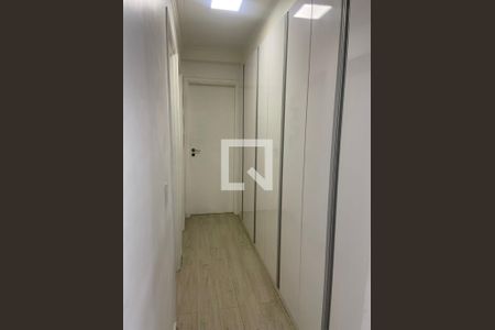 Corredor de apartamento à venda com 2 quartos, 57m² em Santo Antônio, Osasco