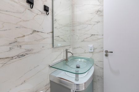 Apartamento para alugar com 38m², 2 quartos e sem vagaBanheiro