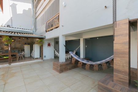 Casa à venda com 315m², 3 quartos e 4 vagas