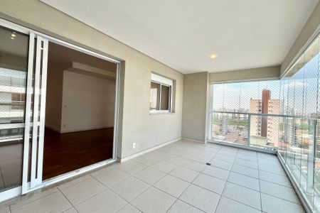 Apartamento à venda com 92m², 2 quartos e 2 vagas Apartamento à venda com 92m², 2 quartos e 2 vagasVaranda