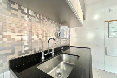 Apartamento à venda com 92m², 2 quartos e 2 vagas Apartamento à venda com 92m², 2 quartos e 2 vagasCozinha