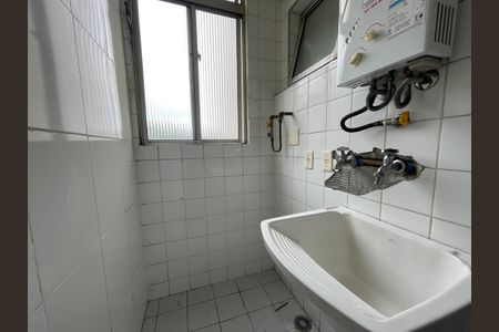 Apartamento à venda com 56m², 3 quartos e 1 vagaÁrea de Serviço