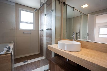 Apartamento para alugar com 201m², 4 quartos e 4 vagasBanheiro da Suíte 2