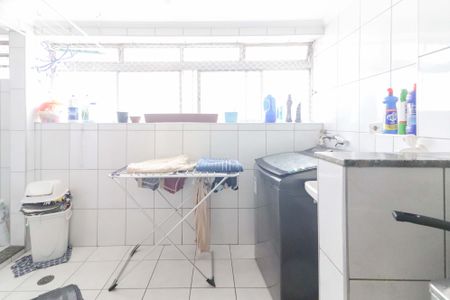 Apartamento à venda com 93m², 3 quartos e sem vaga Apartamento à venda com 93m², 3 quartos e sem vagaCozinha e Área de Serviço