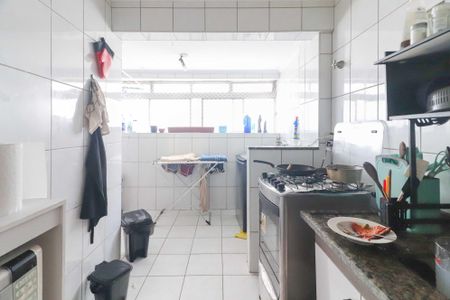Apartamento à venda com 93m², 3 quartos e sem vaga Apartamento à venda com 93m², 3 quartos e sem vagaCozinha e Área de Serviço