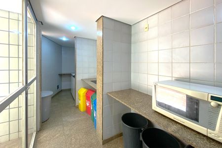 Apartamento à venda com 80m², 2 quartos e 1 vagaÁrea comum - Cozinha