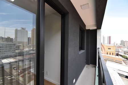 Sacada  de apartamento para alugar com 1 quarto, 27m² em Centro, Curitiba