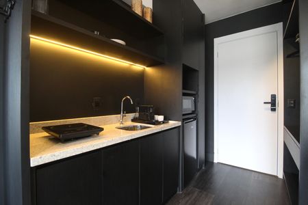Cozinha de kitnet/studio à venda com 1 quarto, 25m² em Indianópolis, São Paulo