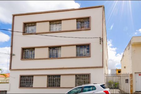 Apartamento para alugar com 101m², 3 quartos e sem vagaFachada
