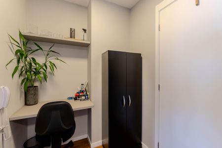 Apartamento para alugar com 38m², 2 quartos e sem vagaEscritório
