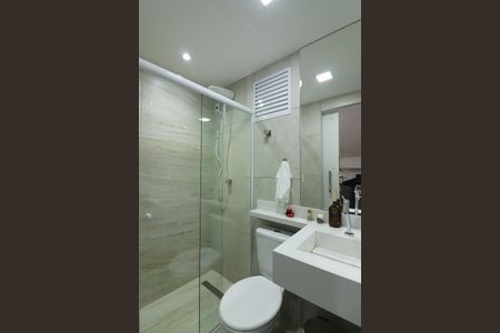 Casa de condomínio à venda com 110m², 3 quartos e 2 vagasLavabo 