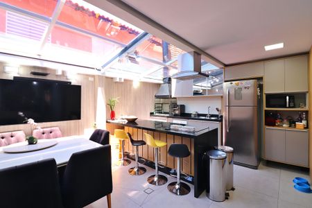 Casa de condomínio à venda com 110m², 3 quartos e 2 vagasCozinha e Espaço Gourmet