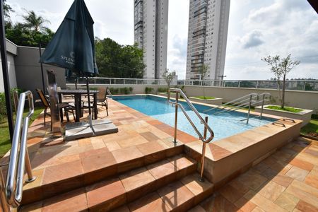 Apartamento à venda com 120m², 3 quartos e 3 vagasÁrea comum - Piscina