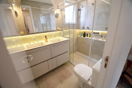 Apartamento à venda com 120m², 3 quartos e 3 vagasBanheiro Suíte 3