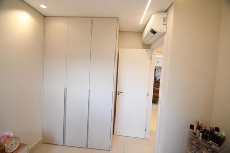 Apartamento à venda com 120m², 3 quartos e 3 vagasQuarto Suíte 2