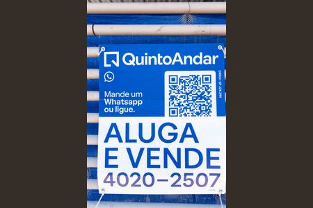 Casa à venda com 215m², 2 quartos e 2 vagas Casa à venda com 215m², 2 quartos e 2 vagasPlaquinha