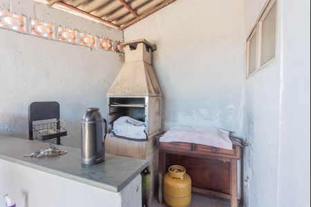 Casa à venda com 215m², 2 quartos e 2 vagas Casa à venda com 215m², 2 quartos e 2 vagasChurrasqueira