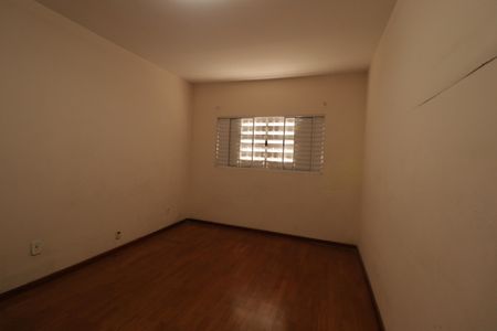 Quarto de casa para alugar com 3 quartos, 170m² em Vila Santa Terezinha, Várzea Paulista