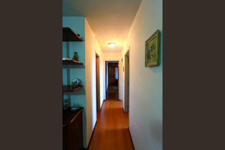 Apartamento à venda com 95m², 3 quartos e 2 vagas Apartamento à venda com 95m², 3 quartos e 2 vagascorredor