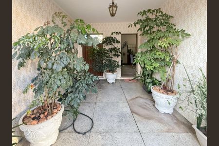 Casa à venda com 400m², 3 quartos e 2 vagas Casa à venda com 400m², 3 quartos e 2 vagasÁrea