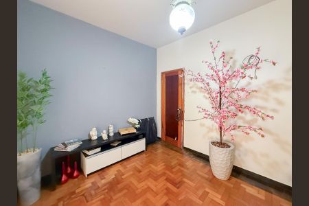 Casa à venda com 400m², 3 quartos e 2 vagas Casa à venda com 400m², 3 quartos e 2 vagasSala