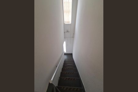 Casa à venda com 120m², 3 quartos e 3 vagas Casa à venda com 120m², 3 quartos e 3 vagasHall