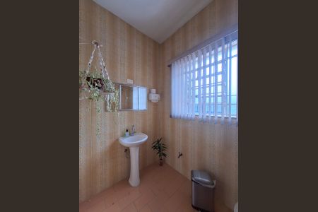 Casa à venda com 120m², 3 quartos e 3 vagas Casa à venda com 120m², 3 quartos e 3 vagasBanheiro