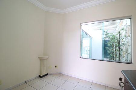 Casa para alugar com 219m², 4 quartos e 3 vagasQuarto 