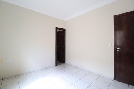 Casa para alugar com 219m², 4 quartos e 3 vagasSuíte 2