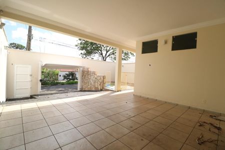 Casa para alugar com 219m², 4 quartos e 3 vagasGaragem