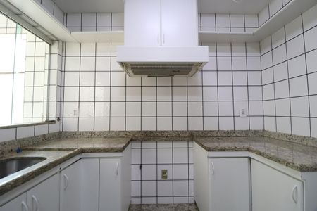 Casa para alugar com 219m², 4 quartos e 3 vagasCozinha