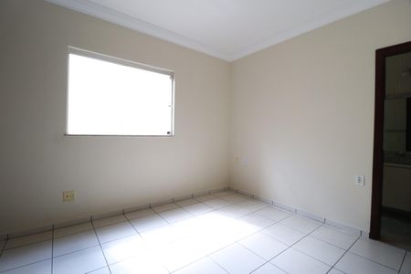 Casa para alugar com 219m², 4 quartos e 3 vagasSuíte 2