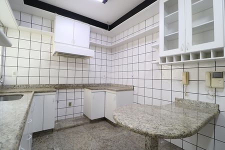 Casa para alugar com 219m², 4 quartos e 3 vagasCozinha