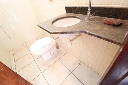 Casa para alugar com 219m², 4 quartos e 3 vagasBanheiro de Serviço