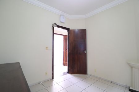 Casa para alugar com 219m², 4 quartos e 3 vagasQuarto 