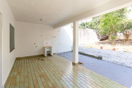 Casa à venda com 320m², 2 quartos e 5 vagasÁrea de Serviço